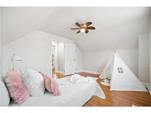 157 Adelaide Street, Kitchener, ON - Indoor Photo Showing Bedroom