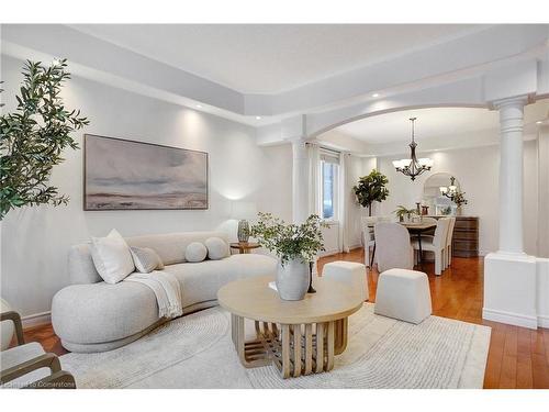 79 Kestrel Street, Kitchener, ON - Indoor Photo Showing Living Room