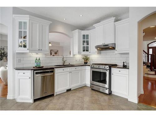 79 Kestrel Street, Kitchener, ON - Indoor Photo Showing Kitchen With Upgraded Kitchen