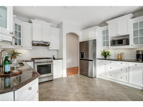 79 Kestrel Street, Kitchener, ON - Indoor Photo Showing Kitchen With Upgraded Kitchen