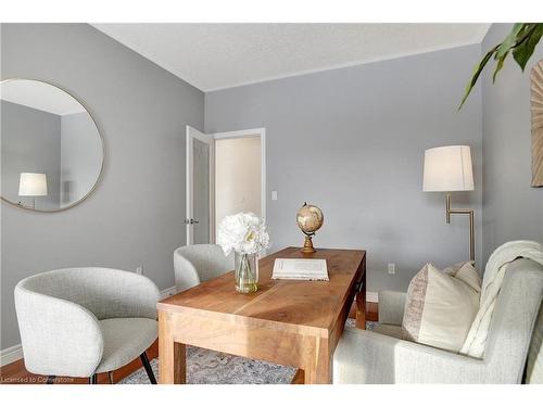 79 Kestrel Street, Kitchener, ON - Indoor Photo Showing Dining Room