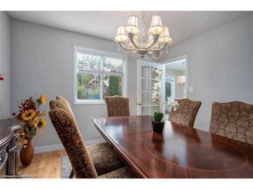 134 Bayne Crescent, Cambridge, ON - Indoor Photo Showing Dining Room