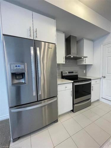 90 Oat Lane, Kitchener, ON - Indoor Photo Showing Kitchen With Stainless Steel Kitchen