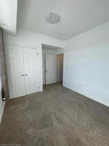 90 Oat Lane, Kitchener, ON - Indoor Photo Showing Other Room