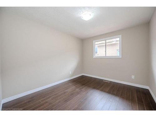 293 Kinzie Avenue, Kitchener, ON - Indoor Photo Showing Other Room