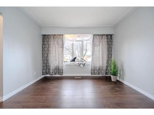 293 Kinzie Avenue, Kitchener, ON - Indoor Photo Showing Other Room