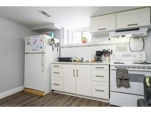 71 Ethel Street, Kitchener, ON - Indoor Photo Showing Kitchen