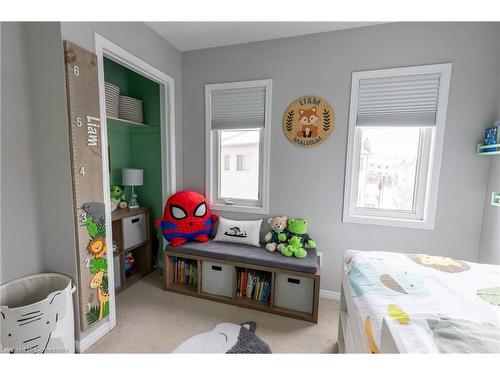 86-750 Lawrence Street, Cambridge, ON - Indoor Photo Showing Bedroom