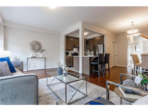 25 Greenwich Avenue, Hamilton, ON - Indoor Photo Showing Living Room