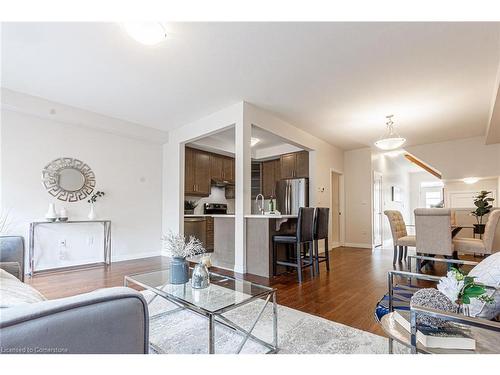 25 Greenwich Avenue, Hamilton, ON - Indoor Photo Showing Living Room