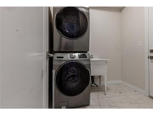 25 Greenwich Avenue, Hamilton, ON - Indoor Photo Showing Laundry Room