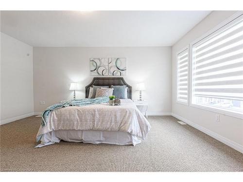 25 Greenwich Avenue, Hamilton, ON - Indoor Photo Showing Bedroom