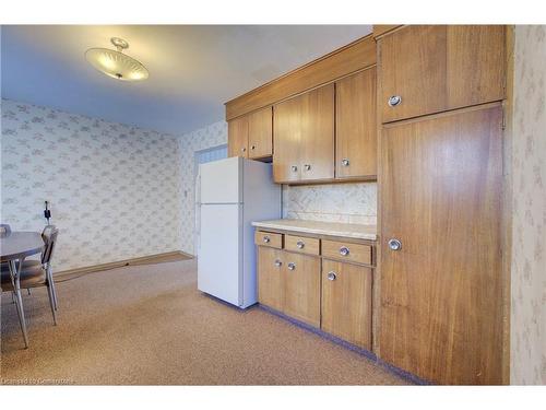 88 Archer Place, Kitchener, ON - Indoor Photo Showing Kitchen