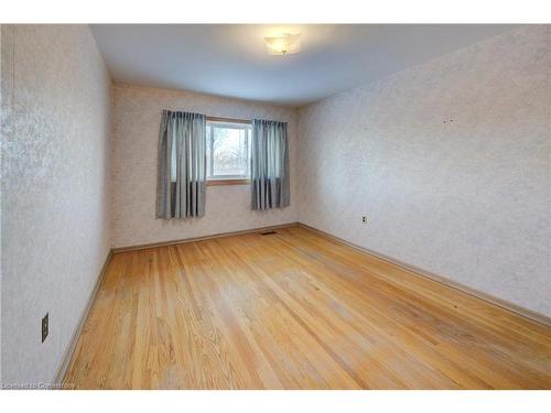 88 Archer Place, Kitchener, ON - Indoor Photo Showing Other Room