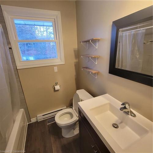 5 Glen Road, Cambridge, ON - Indoor Photo Showing Bathroom