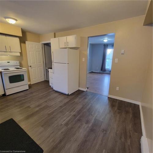 5 Glen Road, Cambridge, ON - Indoor Photo Showing Kitchen