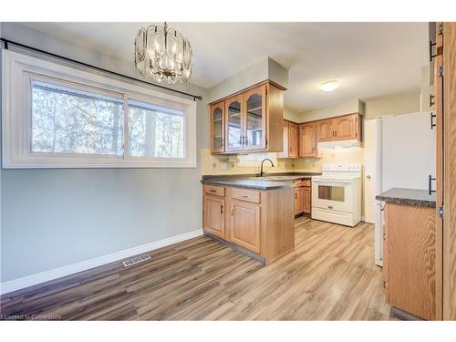 283 Glenridge Drive, Waterloo, ON - Indoor Photo Showing Kitchen