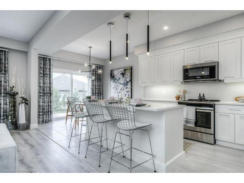 205 Applewood Street, Plattsville, ON - Indoor Photo Showing Kitchen With Stainless Steel Kitchen With Upgraded Kitchen