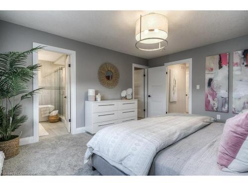 205 Applewood Street, Plattsville, ON - Indoor Photo Showing Bedroom