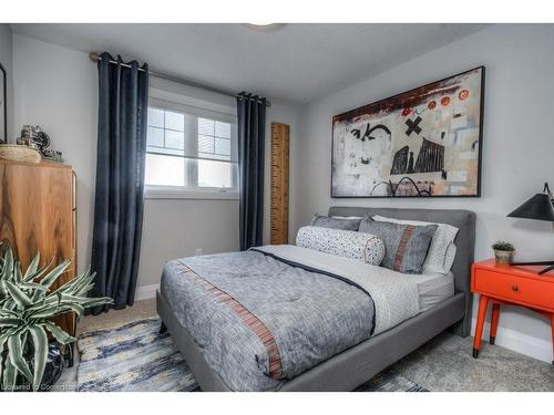 205 Applewood Street, Plattsville, ON - Indoor Photo Showing Bedroom