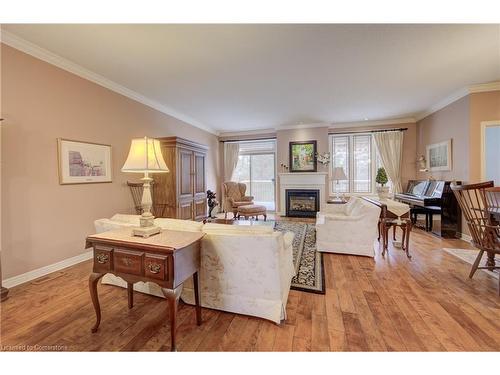 69-20 Isherwood Avenue, Cambridge, ON - Indoor Photo Showing Living Room With Fireplace