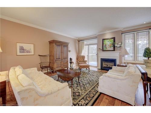 69-20 Isherwood Avenue, Cambridge, ON - Indoor Photo Showing Living Room With Fireplace