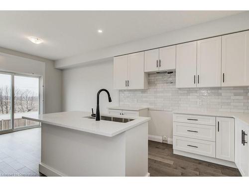 245 Applewood Street, Plattsville, ON - Indoor Photo Showing Kitchen With Upgraded Kitchen