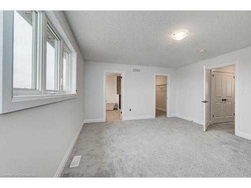 245 Applewood Street, Plattsville, ON - Indoor Photo Showing Other Room