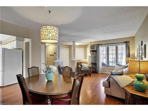 24 Bluewater Drive, Cambridge, ON - Indoor Photo Showing Dining Room