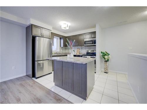 B-24 Sienna Street, Kitchener, ON - Indoor Photo Showing Kitchen With Stainless Steel Kitchen With Upgraded Kitchen