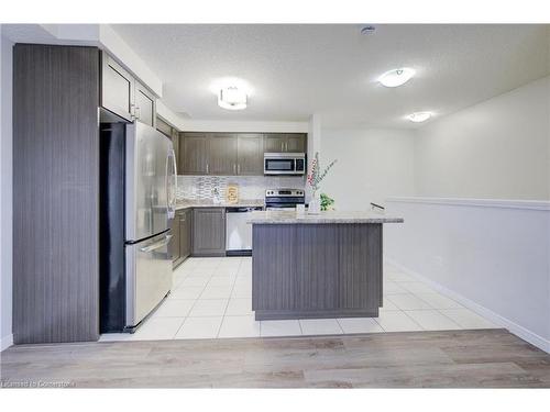 B-24 Sienna Street, Kitchener, ON - Indoor Photo Showing Kitchen With Stainless Steel Kitchen With Upgraded Kitchen