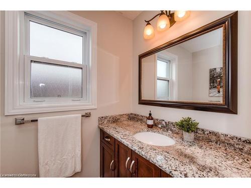 313 Zeller Drive, Kitchener, ON - Indoor Photo Showing Bathroom