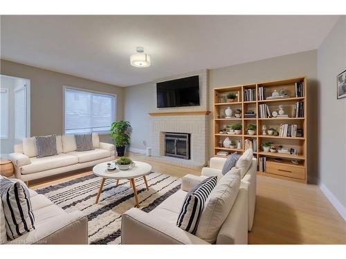 366 Saginaw Parkway, Cambridge, ON - Indoor Photo Showing Living Room With Fireplace