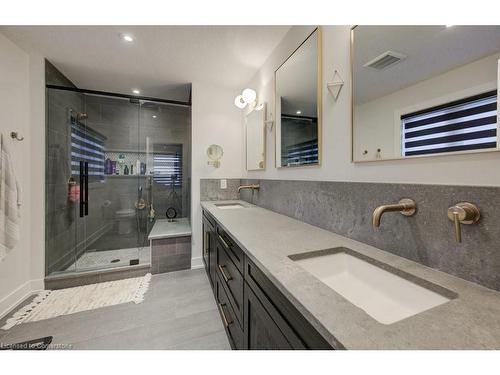 641 Wild Rye Street, Waterloo, ON - Indoor Photo Showing Bathroom