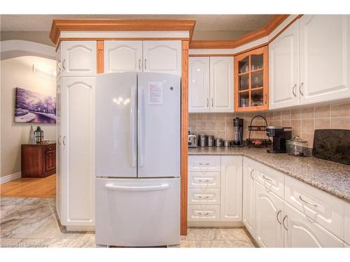 3 Berry Patch Lane, Cambridge, ON - Indoor Photo Showing Kitchen