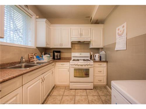 3 Berry Patch Lane, Cambridge, ON - Indoor Photo Showing Kitchen With Double Sink