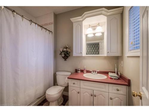 3 Berry Patch Lane, Cambridge, ON - Indoor Photo Showing Bathroom