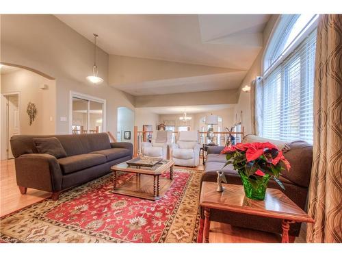 3 Berry Patch Lane, Cambridge, ON - Indoor Photo Showing Living Room