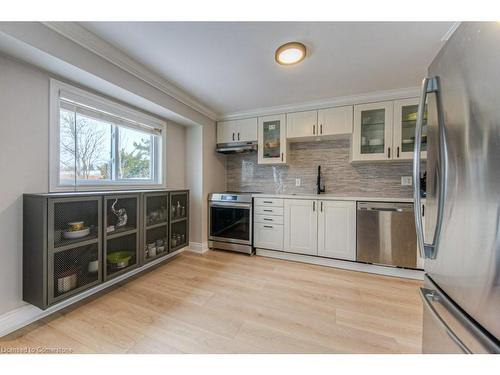 156 Carter Crescent, Cambridge, ON - Indoor Photo Showing Kitchen With Stainless Steel Kitchen