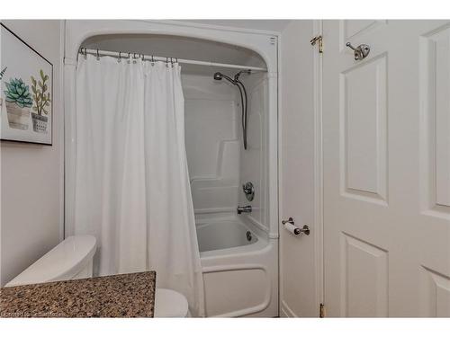 302-1522 King Street E, Kitchener, ON - Indoor Photo Showing Bathroom