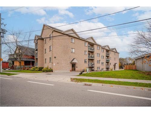 302-1522 King Street E, Kitchener, ON - Outdoor With Balcony