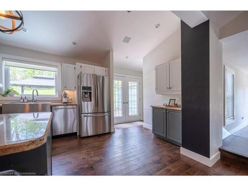 584540 Beachville Road, Woodstock, ON - Indoor Photo Showing Kitchen