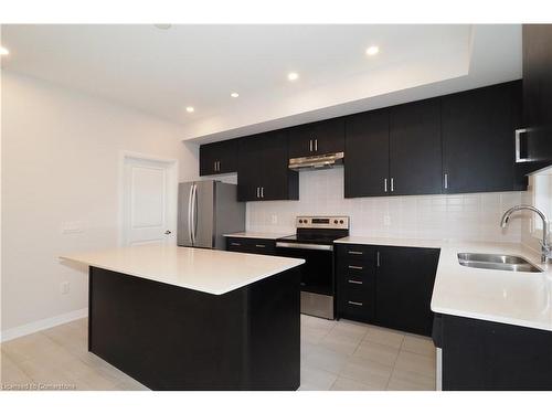 1305-585 Colborne Street E, Brantford, ON - Indoor Photo Showing Kitchen With Double Sink