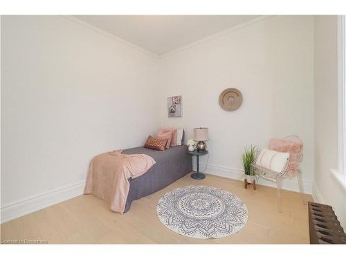 85 Alma Street S, Guelph, ON - Indoor Photo Showing Bedroom