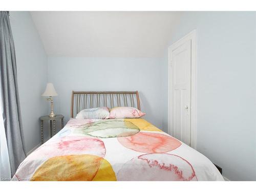 34 Park Street, Kitchener, ON - Indoor Photo Showing Bedroom