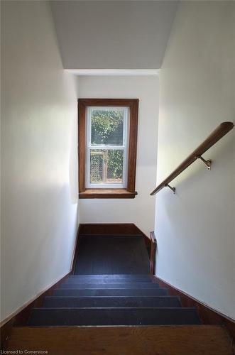 34 Park Street, Kitchener, ON - Indoor Photo Showing Other Room