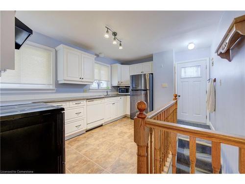 138 Coleman Street, Innerkip, ON - Indoor Photo Showing Kitchen