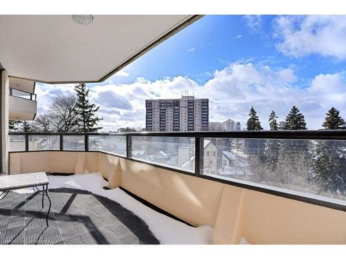 402-2 Lancaster Street E, Kitchener, ON - Outdoor With Balcony With Exterior