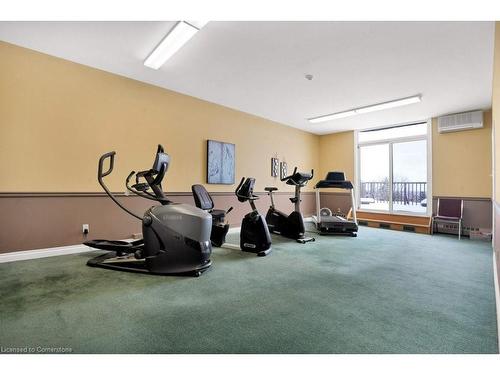 402-2 Lancaster Street E, Kitchener, ON - Indoor Photo Showing Gym Room