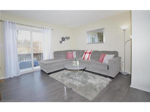 76-30 Imperial Road S, Guelph, ON - Indoor Photo Showing Living Room